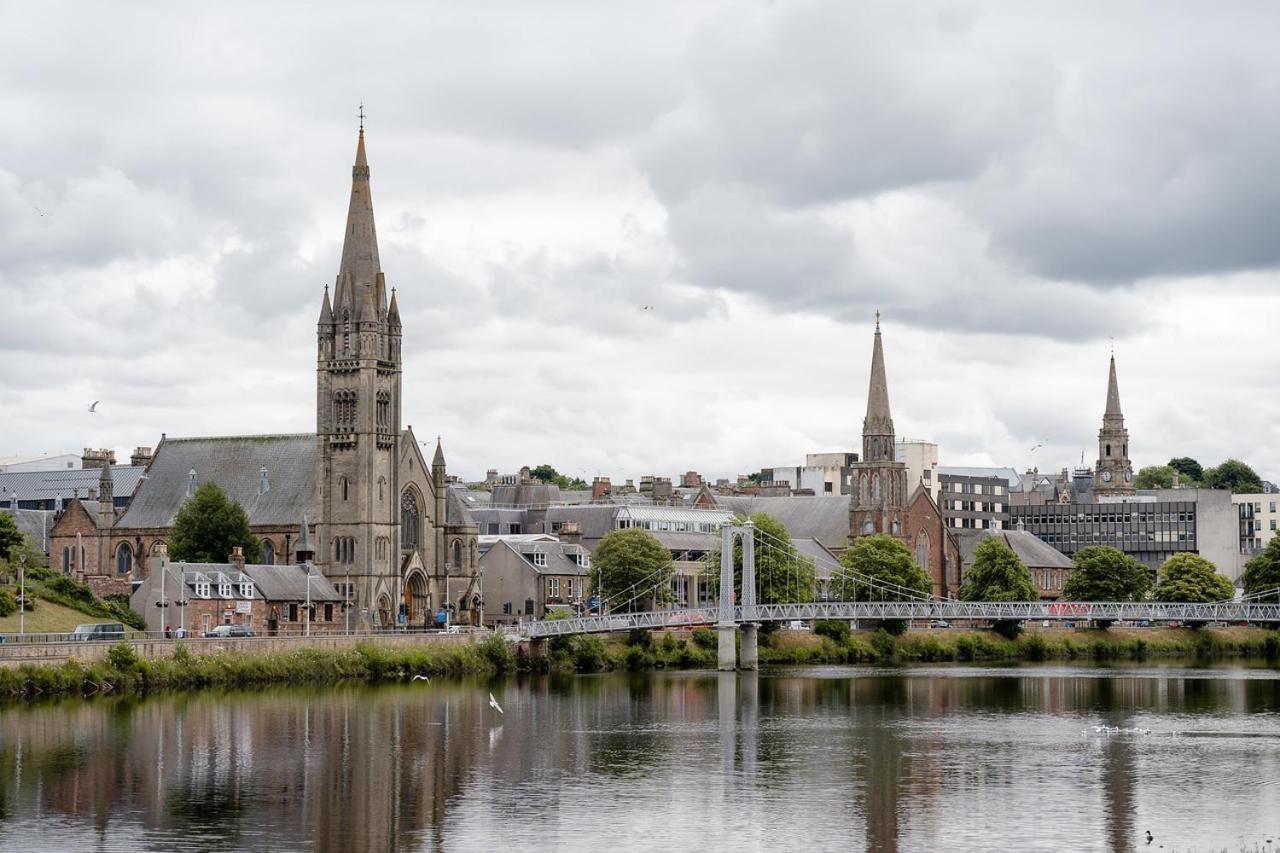 Ness Riverfront Holiday Home - City Centre Inverness Ngoại thất bức ảnh