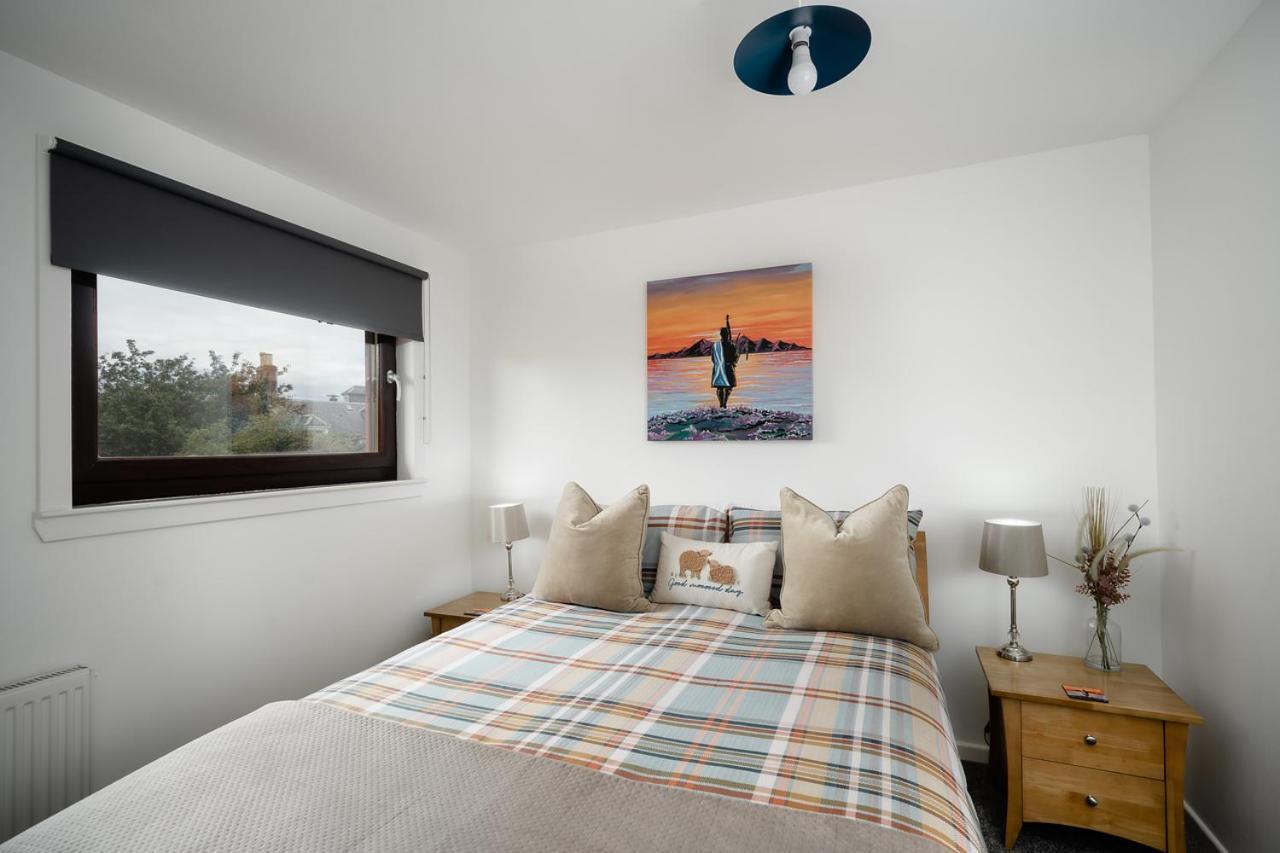 Ness Riverfront Holiday Home - City Centre Inverness Ngoại thất bức ảnh