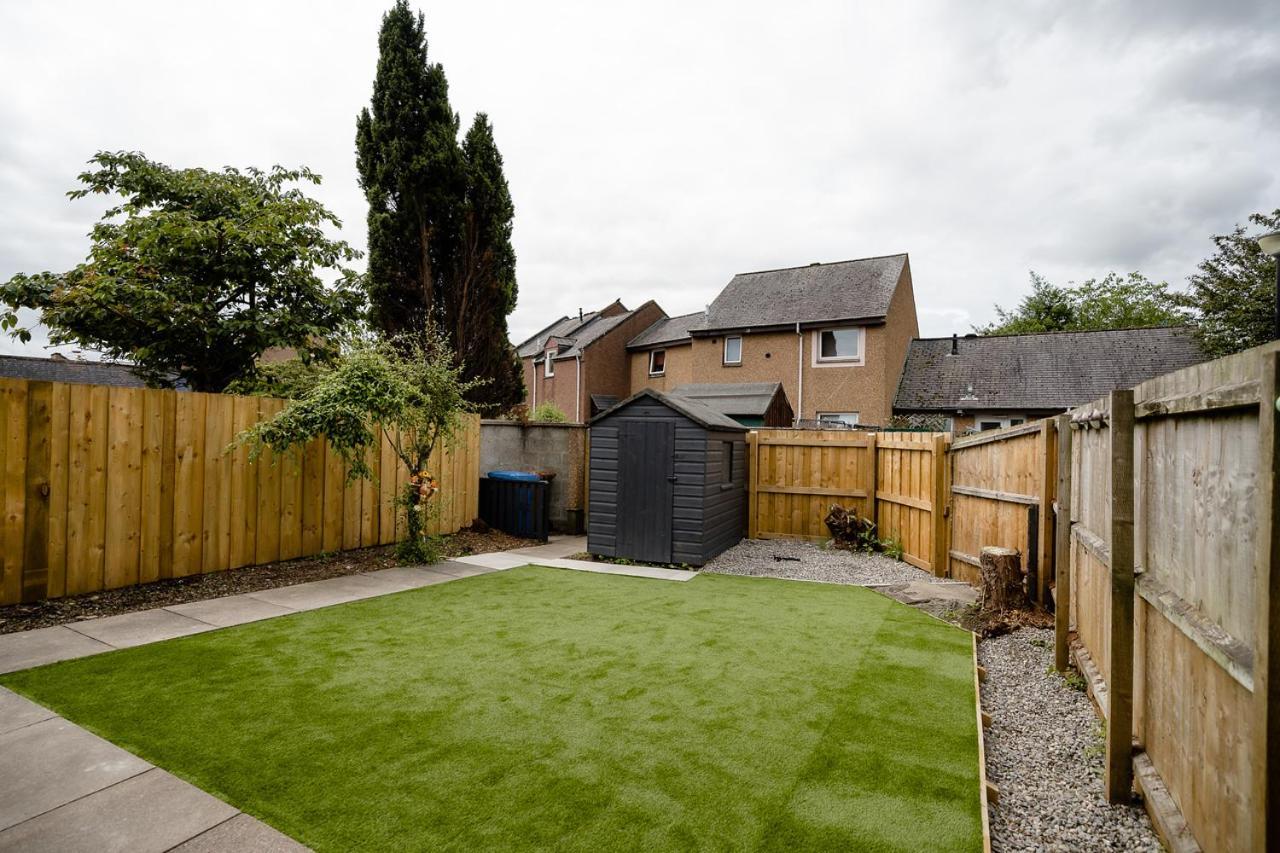 Ness Riverfront Holiday Home - City Centre Inverness Ngoại thất bức ảnh