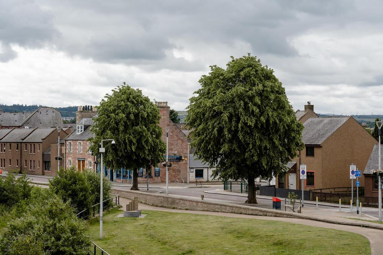 Ness Riverfront Holiday Home - City Centre Inverness Ngoại thất bức ảnh
